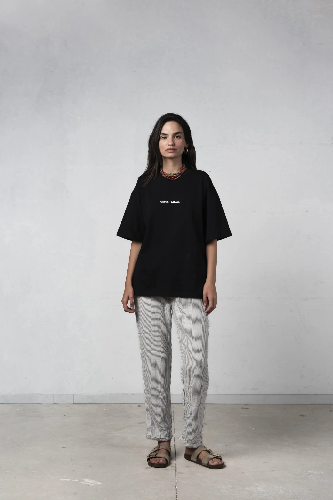 BLACK NANO TEE - Image 4