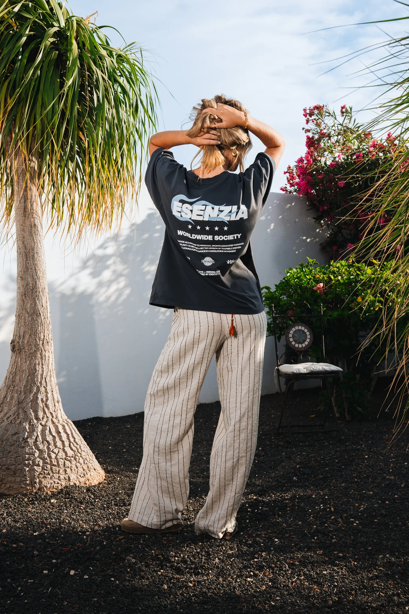 BLACK VOLCANO TEE - Image 13