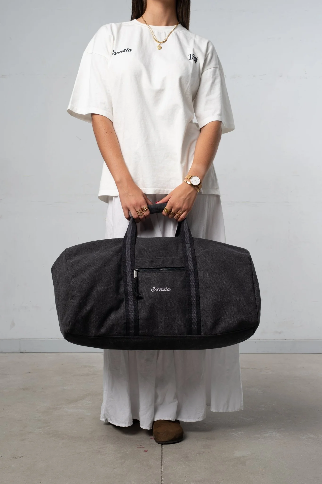 BOLSA CLÁSICA DE LONA NEGRA - Image 3