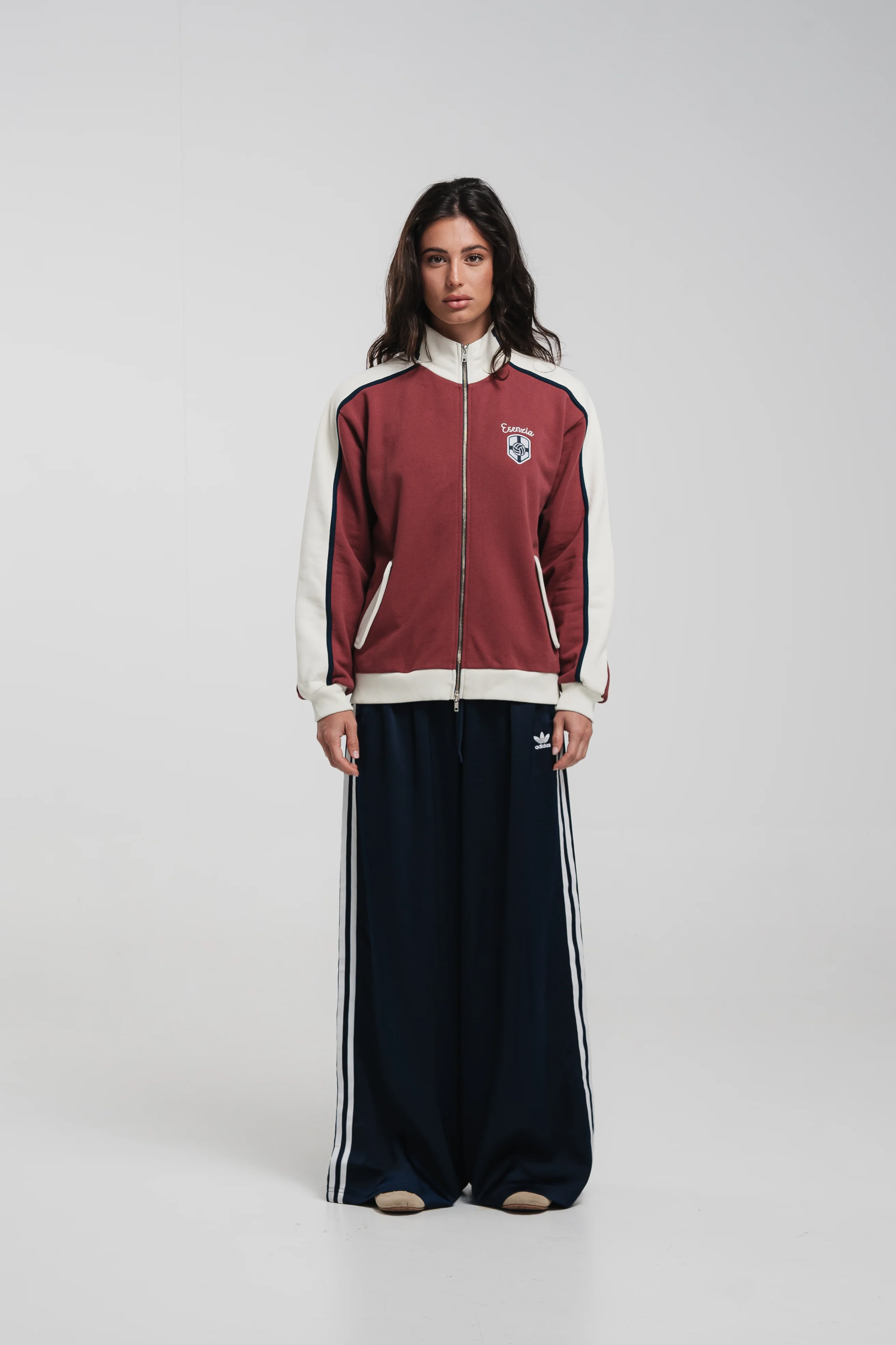 BORDEAUX LETTER NECK TRACKJACKET - Image 4