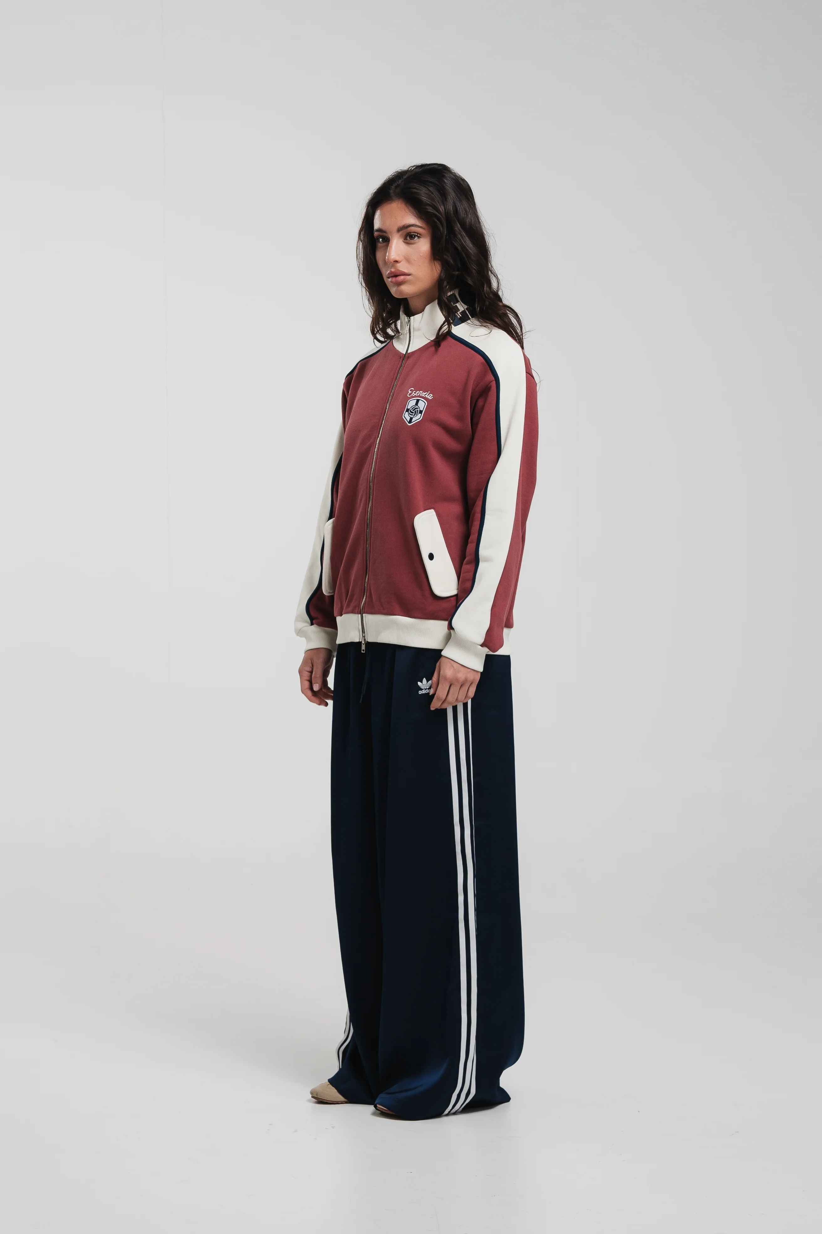 BORDEAUX LETTER NECK TRACKJACKET - Image 5