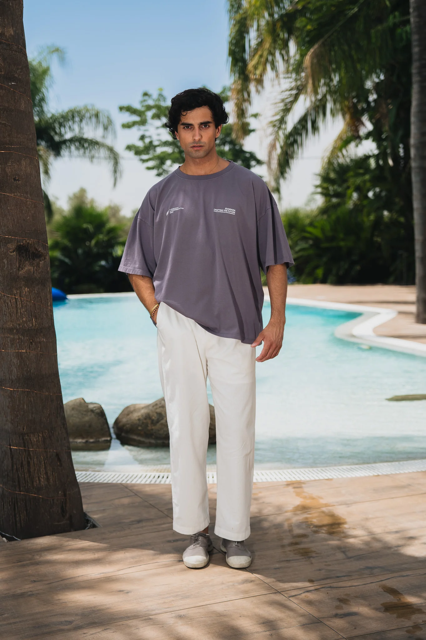 CHARCOAL DREAM TEE - Image 7