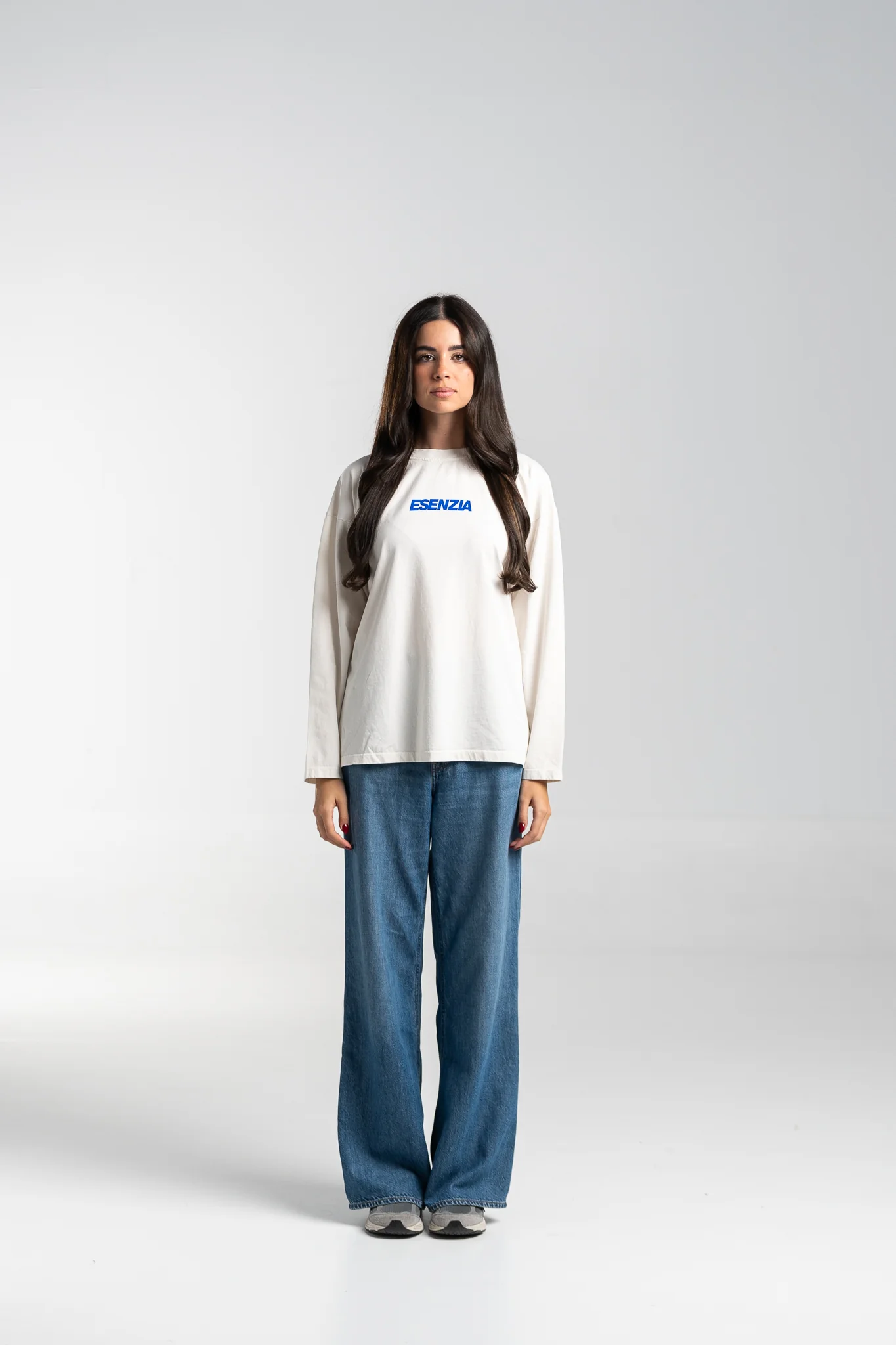 WHITE STORY LONGSLEEVE - Image 4