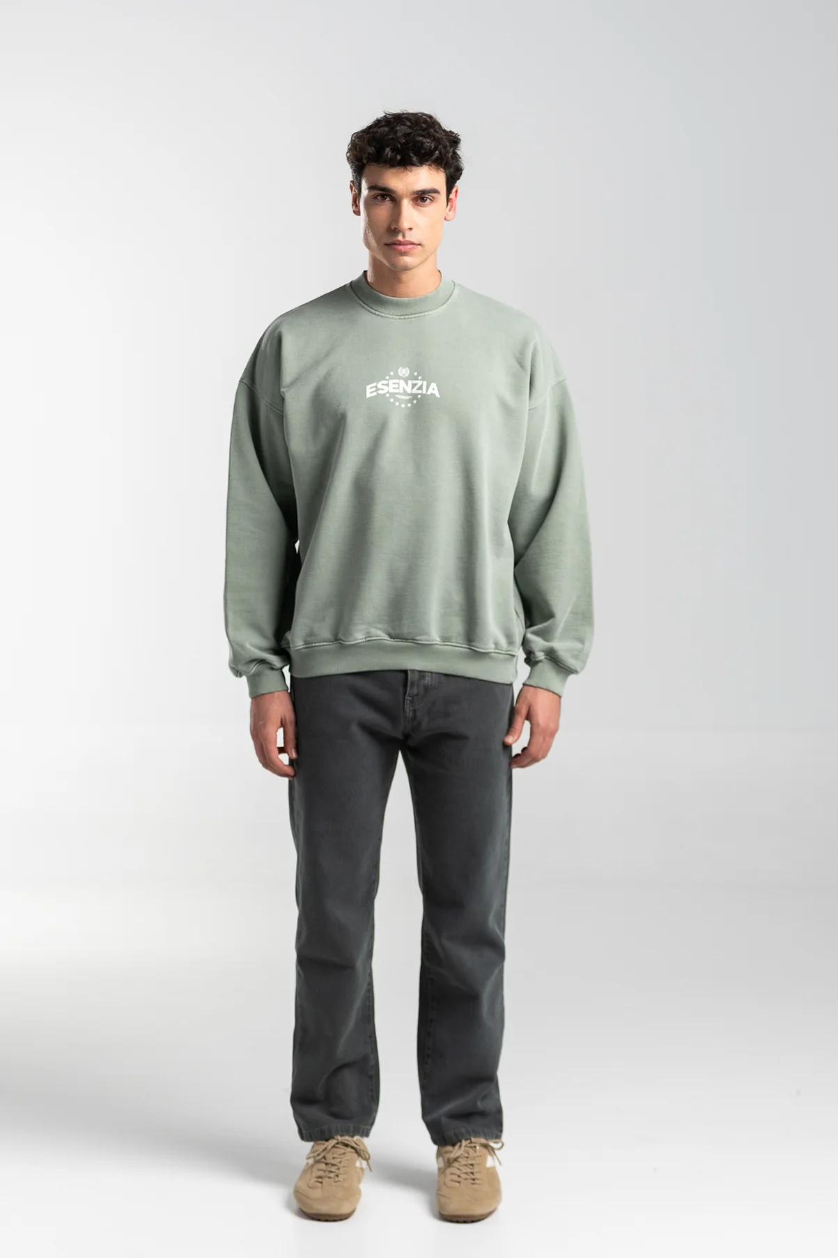 GREEN OUTLAST CREWNECK - Image 6