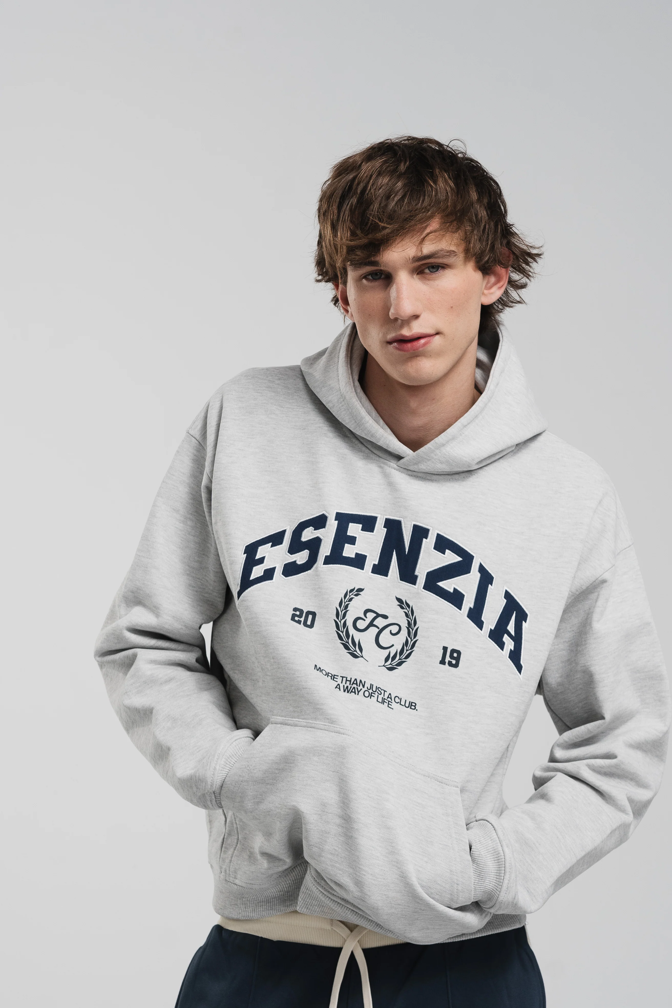 GREY LAUREL HOODIE - Image 10