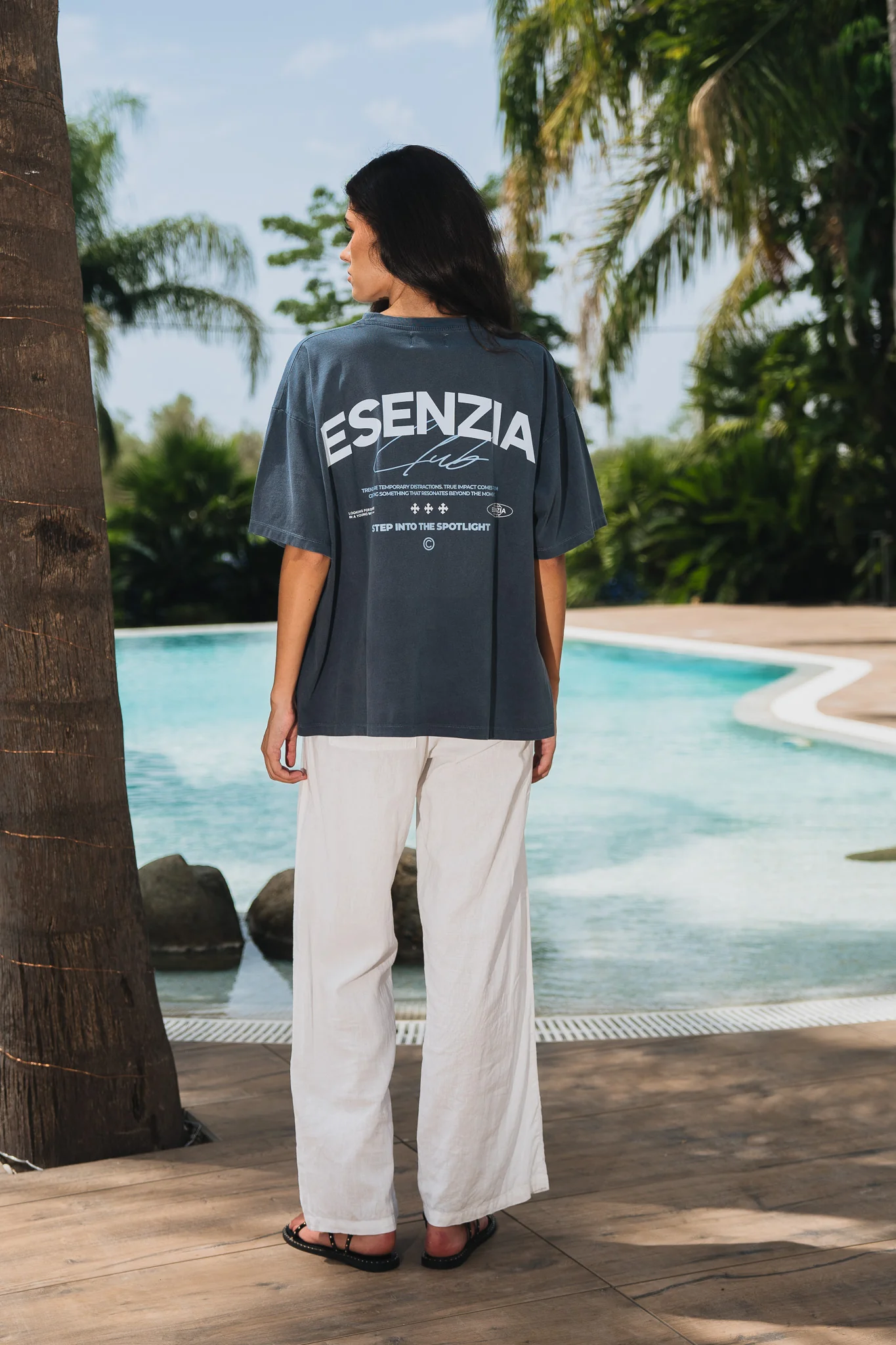 IRON SIGNATURE TEE - Image 11