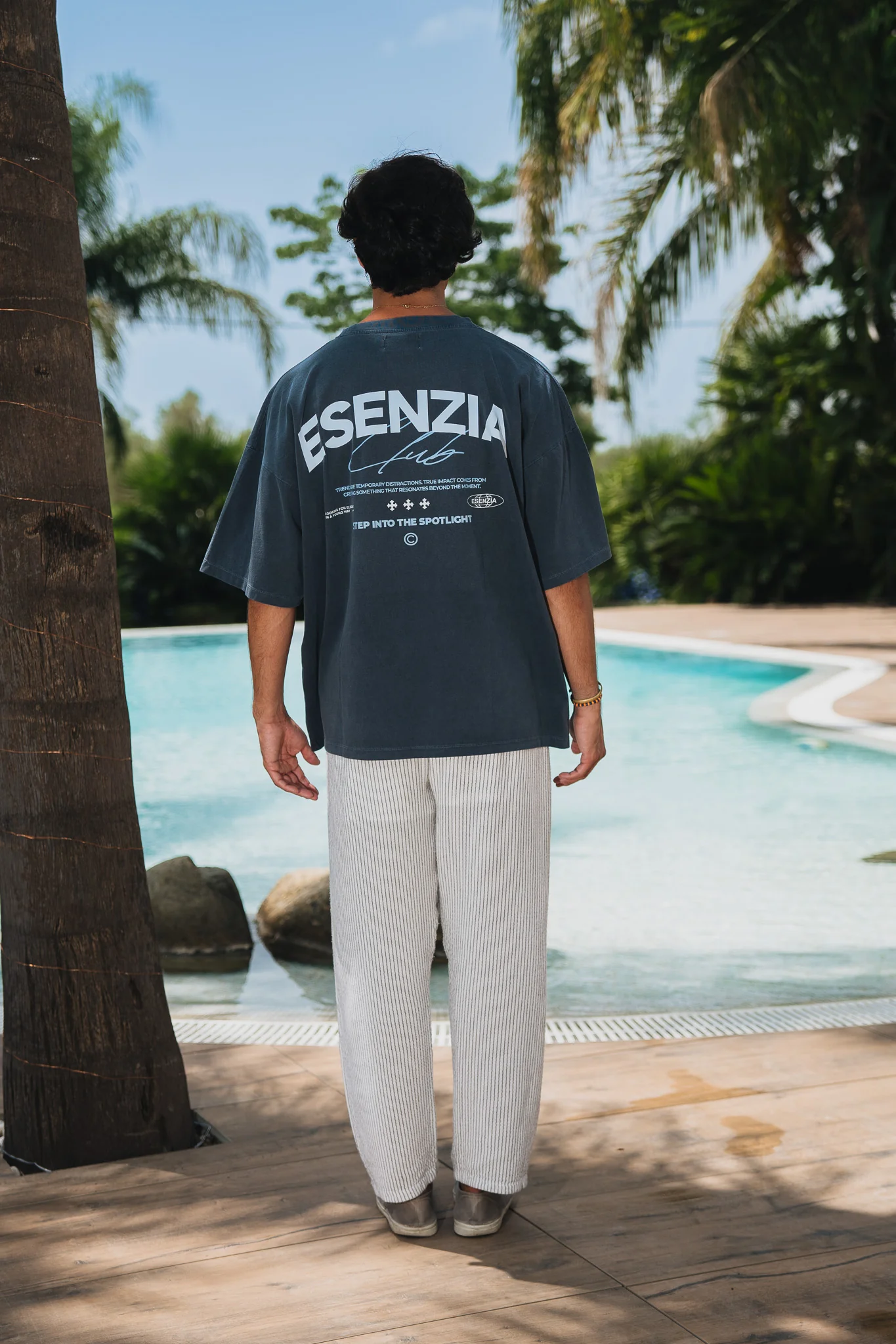 IRON SIGNATURE TEE - Image 6