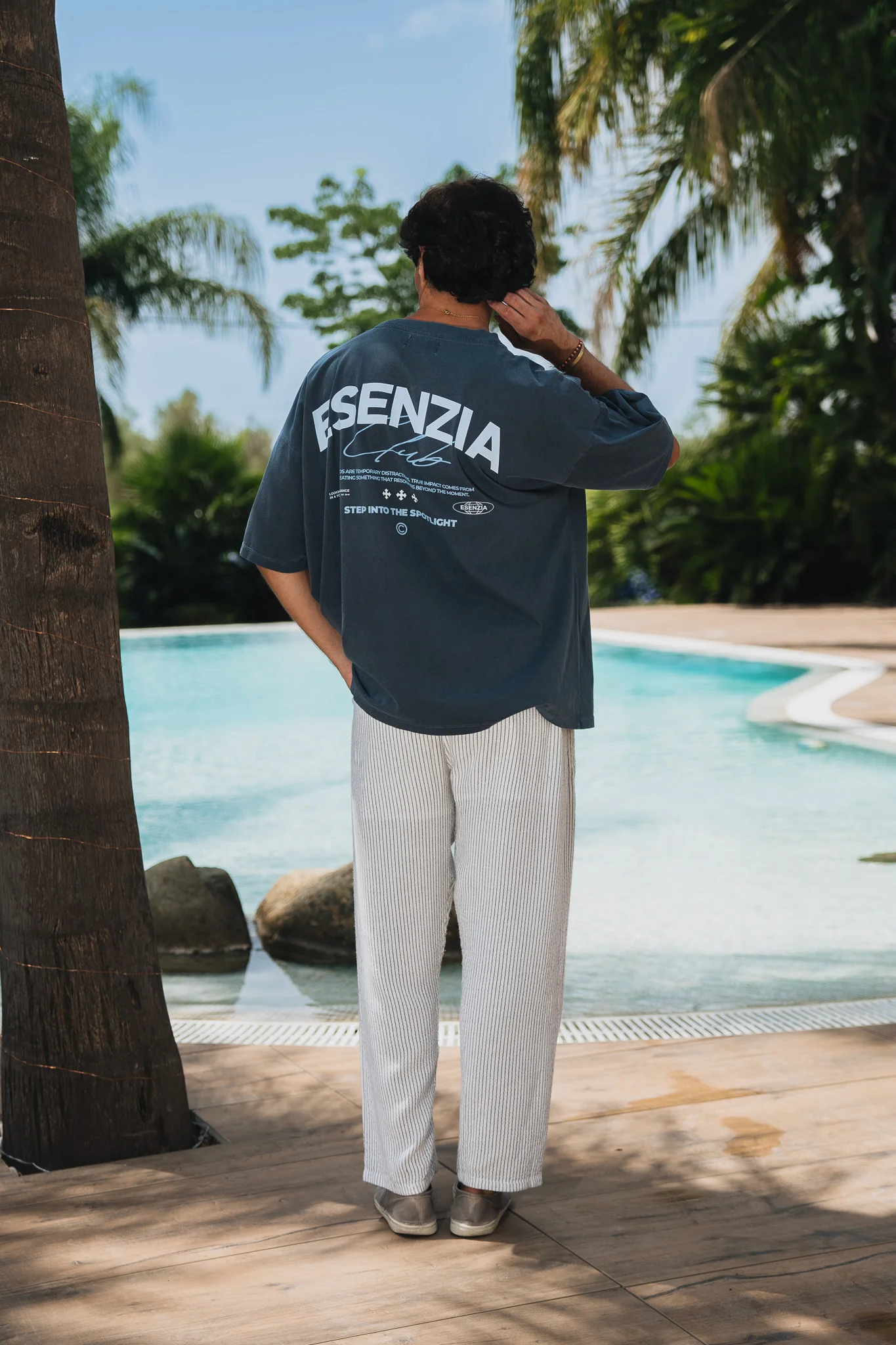 IRON SIGNATURE TEE - Image 8
