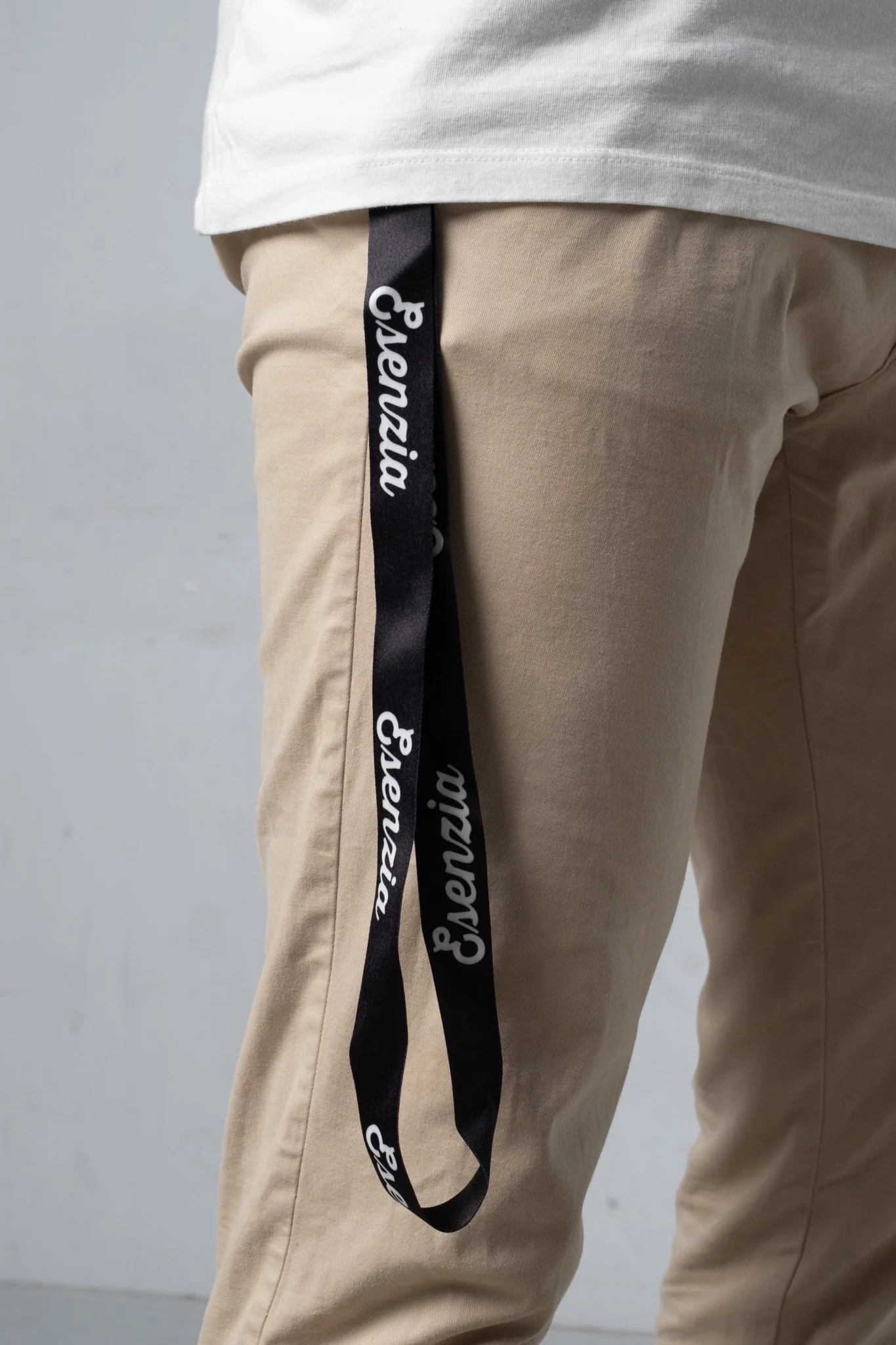 LANYARD ESENZIA NEGRO - Image 5