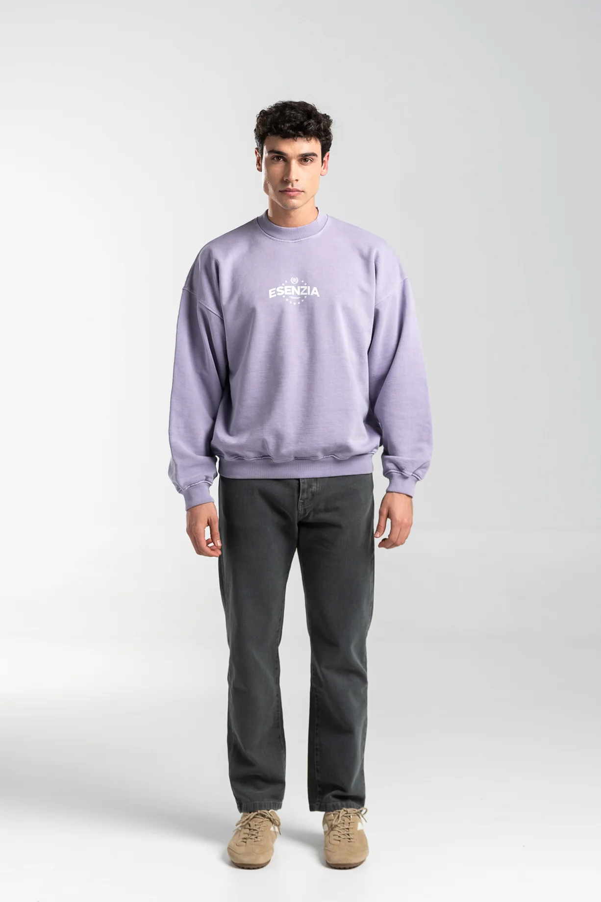 LIGHT OUTLAST CREWNECK - Image 6