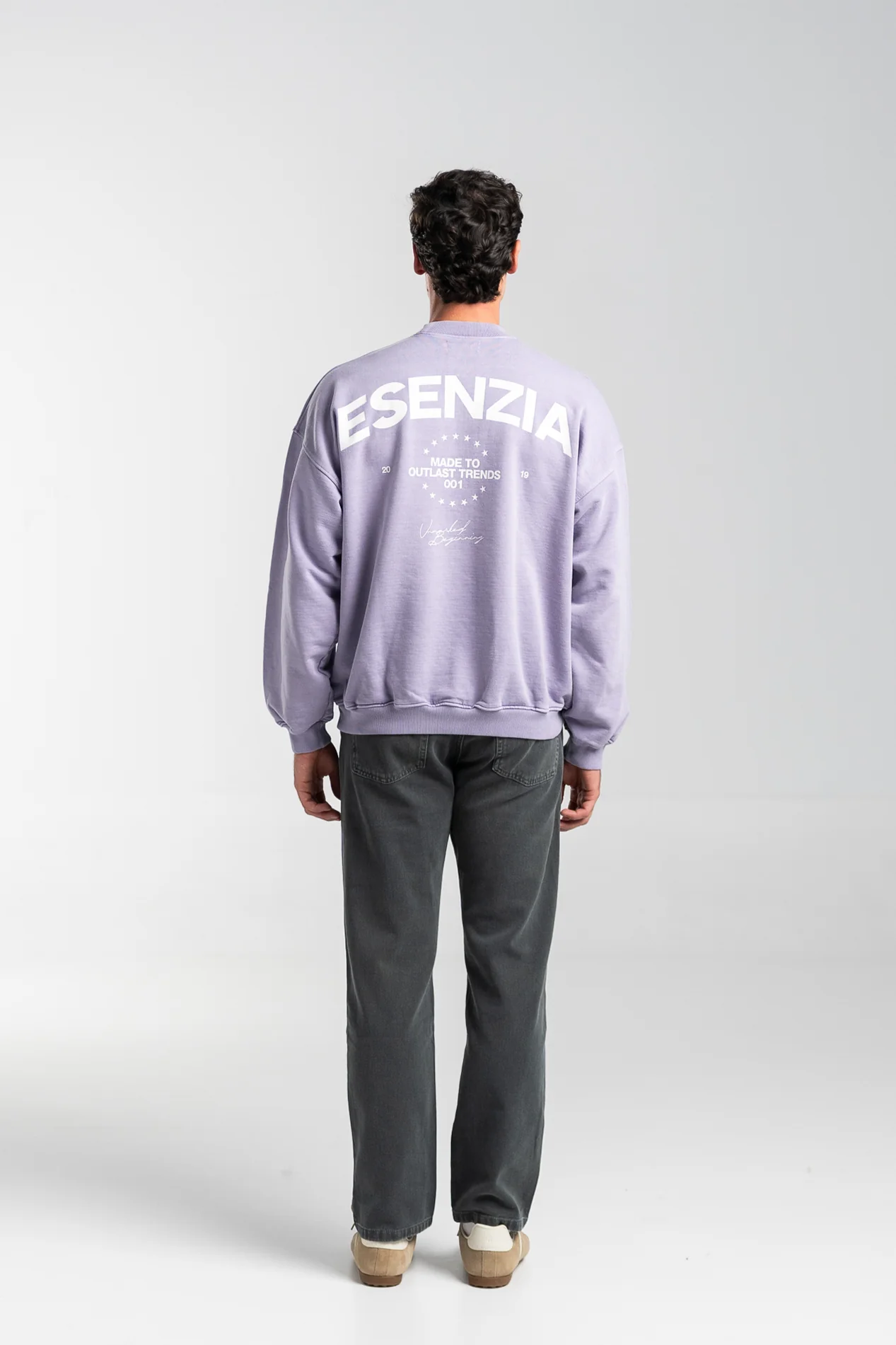 LIGHT OUTLAST CREWNECK - Image 8