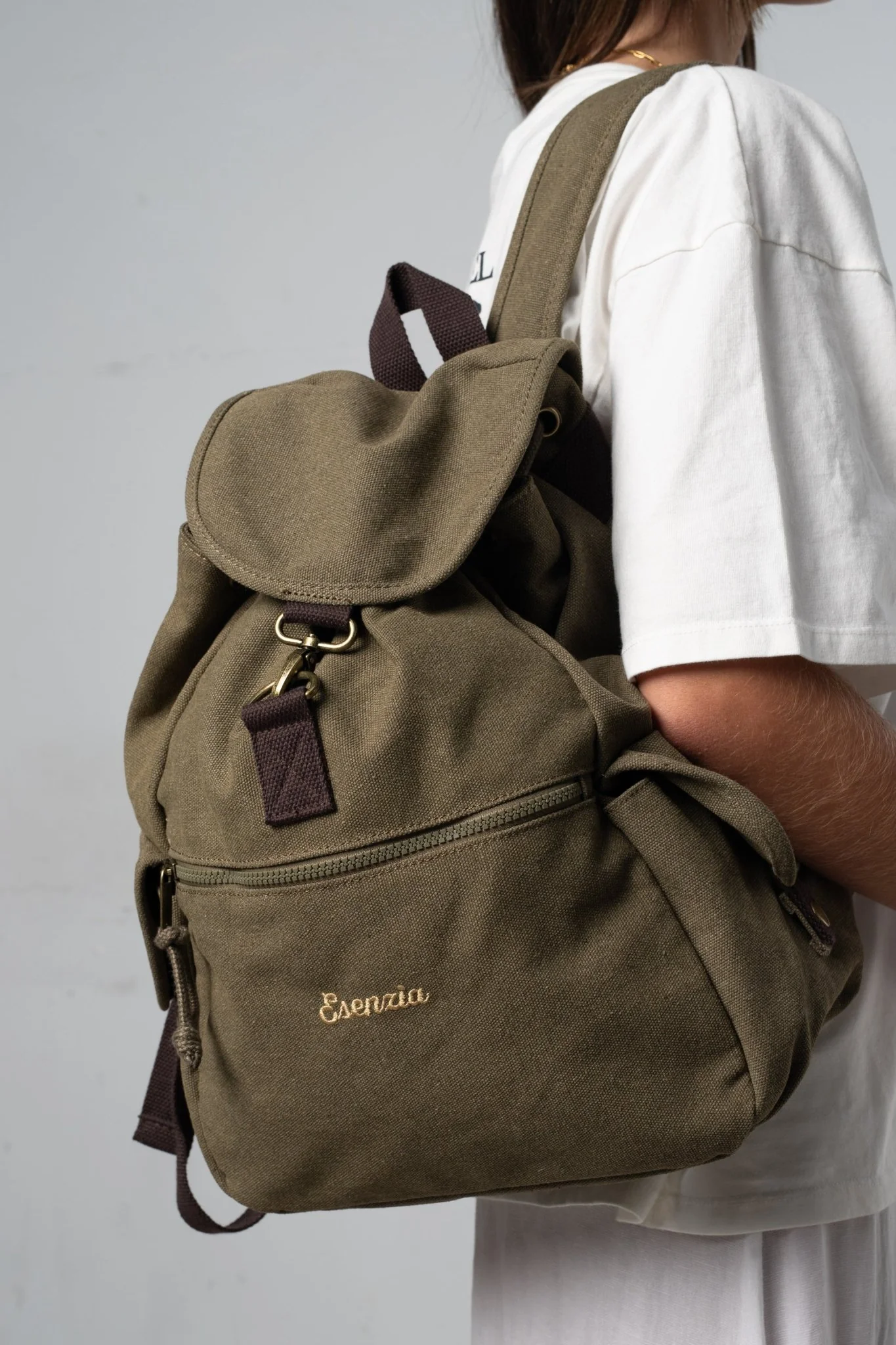 MOCHILA VINTAGE DE LONA VERDE - Image 7