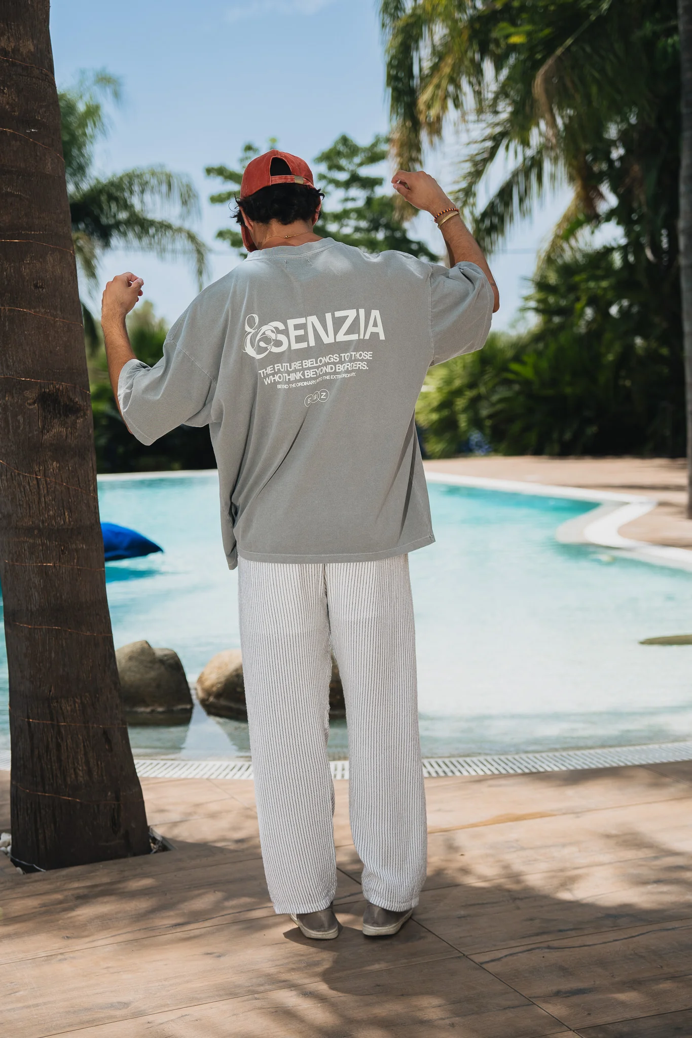 PALE DREAM TEE - Image 11