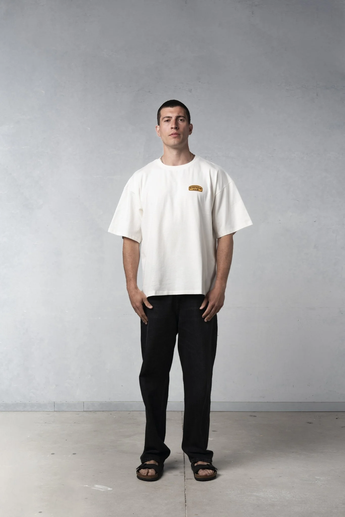 WHITE CAMEL TEE - Image 4