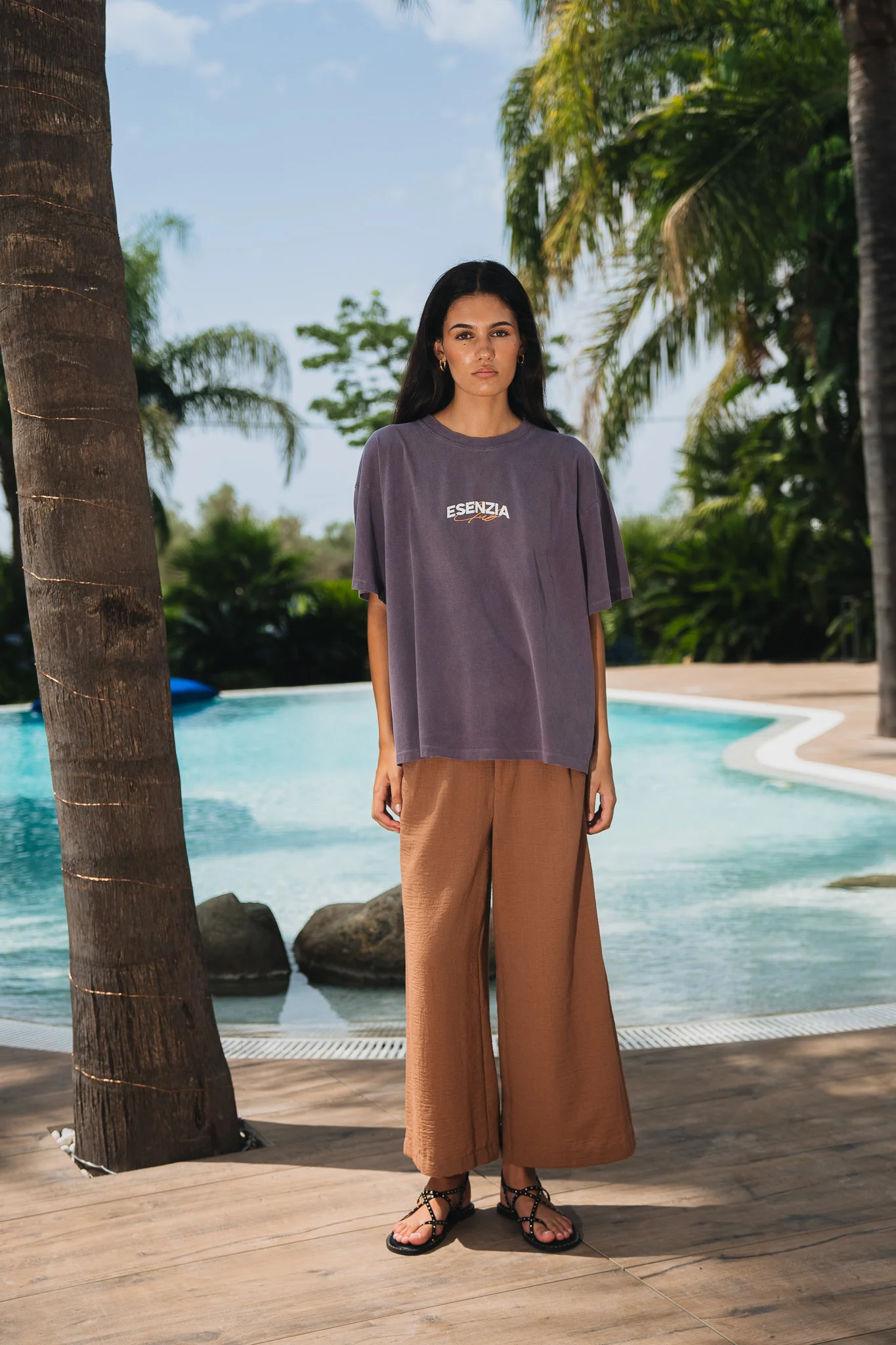 WINE SIGNATURE TEE - Image 4