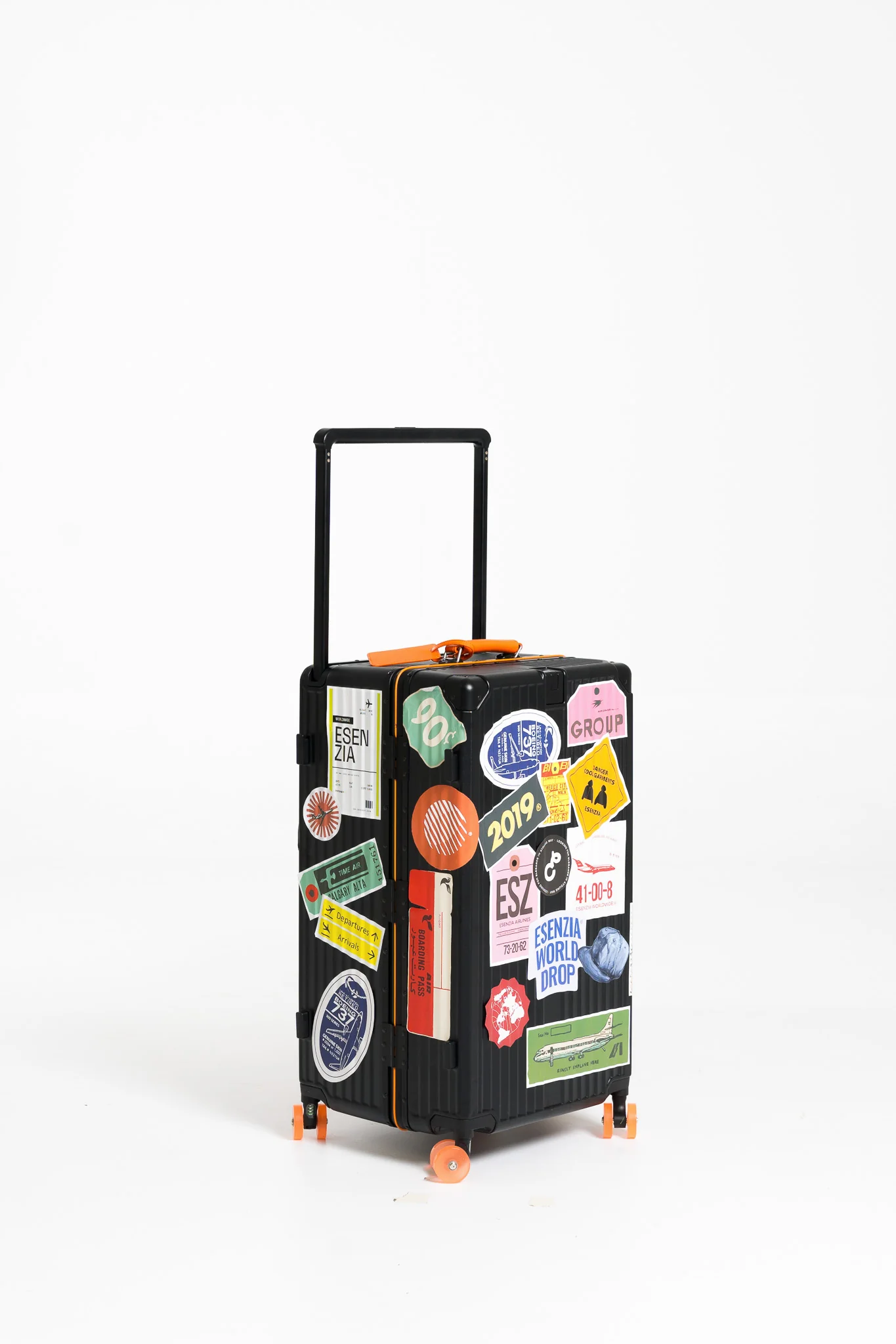 WORLDWIDE PATCHWORK SUITCASE - Image 4